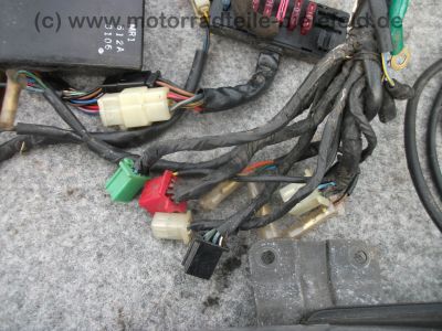 Honda_VT_600_C_Shadow_Custom-Umbau_Schwinge_Fender_Mono-Sitz_Tank-Tacho_orig__Auspuff_HM_MR1_E1_16tMls_107.jpg