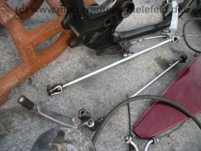Honda_VT_600_C_Shadow_Custom-Umbau_Schwinge_Fender_Mono-Sitz_Tank-Tacho_orig__Auspuff_HM_MR1_E1_16tMls_109.jpg