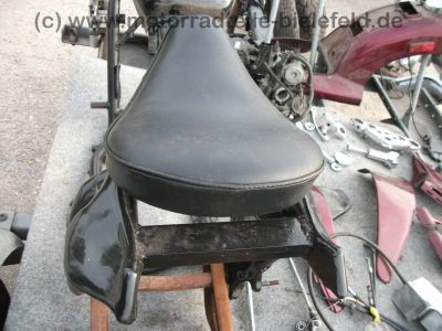 Honda_VT_600_C_Shadow_Custom-Umbau_Schwinge_Fender_Mono-Sitz_Tank-Tacho_orig__Auspuff_HM_MR1_E1_16tMls_137.jpg
