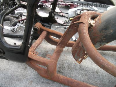 Honda_VT_600_C_Shadow_Custom-Umbau_Schwinge_Fender_Mono-Sitz_Tank-Tacho_orig__Auspuff_HM_MR1_E1_16tMls_139.jpg
