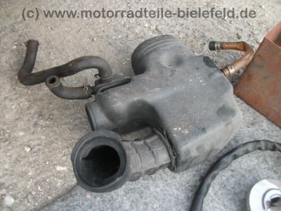 Honda_VT_600_C_Shadow_Custom-Umbau_Schwinge_Fender_Mono-Sitz_Tank-Tacho_orig__Auspuff_HM_MR1_E1_16tMls_64.jpg