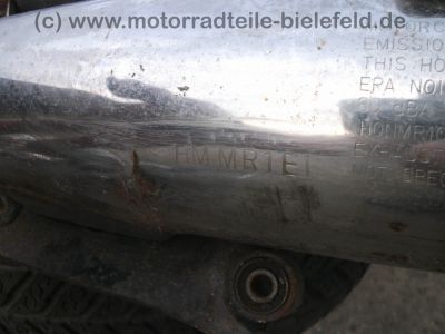 Honda_VT_600_C_Shadow_Custom-Umbau_Schwinge_Fender_Mono-Sitz_Tank-Tacho_orig__Auspuff_HM_MR1_E1_16tMls_87.jpg
