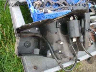 Honda_VT_600_C_Shadow_Custom-Umbau_Schwinge_Fender_Mono-Sitz_Tank-Tacho_orig__Auspuff_HM_MR1_E1_16tMls_98.jpg