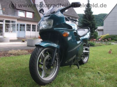Honda_CBR_600_F_PC19_gruen_Sitzbank_neu_Sonderverkleidung_vorn_-_wie_PC23_CBR_1000_F_SC21_67.jpg