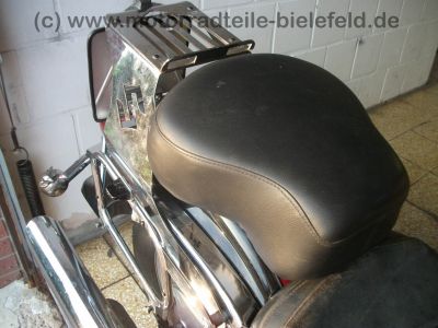 Suzuki_VL_800_Intruder_LC_VOLUSIA_Crash_Gepaecktraeger_mit_Koffer-System_-_wie_VS_VZ_VX_600_700_750_800_Marauder__47.jpg