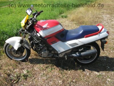 Honda_CBR_1000_F_SC24_HRC_weiss-blau-rot_LSL_Superbike_Fighter-Maske_-_wie_CBR_600_F_PC_19_23_31_SC_21_SC24_DUAL_12.jpg