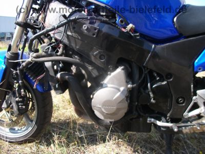 Honda_CBR_1100_XX_Super_Blackbird_SC35_PGM-FI_Dual_CBS_-_wie_CBR_900_RR_X-11_X-Eleven_CB_1100_SFy_ED_SC42_112.jpg