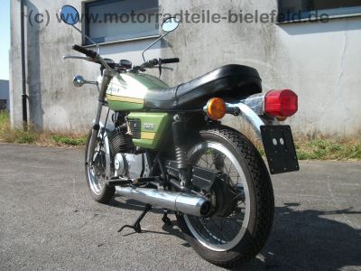 Moto_Guzzi_250_TS_ELETTRONICA_top_orig__6_759km_-_wie_Benelli_125_2C_SS_125_Benelli_250_2C_Moto_Guzzi_CO-UNO_125_Turismo_42.jpg