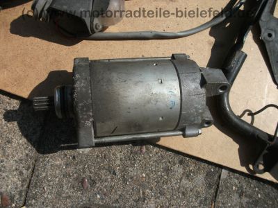Honda_XRV_750_L_Africa_Twin_RD04_Ersatz-Teile_spare-parts_Motor_Getriebe_Elektrik_Tank_Schwinge_Airbox_-_vgl__XL_600_V_PD06_XRV_650_RD03_34.jpg