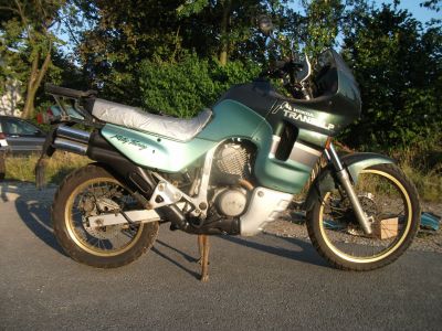 Honda_XL_600_V_Transalp_Enduro_PD06_GIVI-Hecktraeger_37kW_78_789_Km_-_wie_PD10_XRV_650_750_Africa_Twin_RD03_RD04_XR_XL_600_RM_LM_R_PD03_PE04_PD04_16.jpg