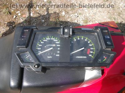 Kawasaki_GPX_600_R_ZX_600_C_rot-bunt_Micha_25kW_o__57_kW_orig__Auspuff_KHI_K_238_-_wie_GPZ_ZZR_ZZ-R_600_R_ZX_600_A_B_C_D_E_9.jpg