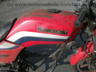Kawasaki_GPZ_305_BD_Belt-Drive_Twin_rot_Kopfschaden_Riemen_OK_-_wie_KZ_Z_CSR_250_305_29.jpg
