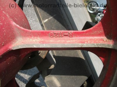 Kawasaki_GPZ_305_BD_Belt-Drive_Twin_rot_Kopfschaden_Riemen_OK_-_wie_KZ_Z_CSR_250_305_43.jpg