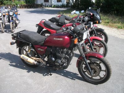 Kawasaki_GPZ_750_UT_schwarz_830ccm_KZ_750_E_ZX750A_-_wie_Z_KZ_500_550_750_A_B_C_D_E_F_H_LTD_9.jpg
