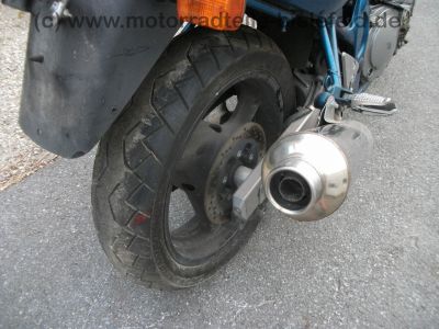 Suzuki_GSF_600_S_Bandit_GN77B_tuerkis_57kW_EZ98_2__Hd__10tkm_Crash_-_wie_GSX_GSF_GS_400_500_600_750_E_S_F_15.jpg