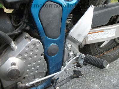 Suzuki_GSF_600_S_Bandit_GN77B_tuerkis_57kW_EZ98_2__Hd__10tkm_Crash_-_wie_GSX_GSF_GS_400_500_600_750_E_S_F_76.jpg