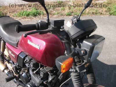 Kawasaki_GT_550_KZ550G_37kW_Kardan_weinrot_Auspuff_LASER_4-1_4in1_Koffer-Traeger_HAGON_Federbeine_Sturzbuegel_-_wie_Z_KZ_ZX_550_750_A_B_E_F_H_57.jpg
