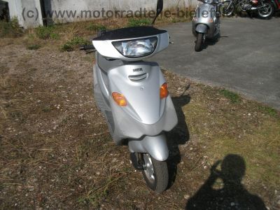 MBK_Flame_125_4NB_grau_Riss_Front-Fender_4-Takt_Roller_wie_Yamaha_XC_125_Cygnus_4NB_36.jpg