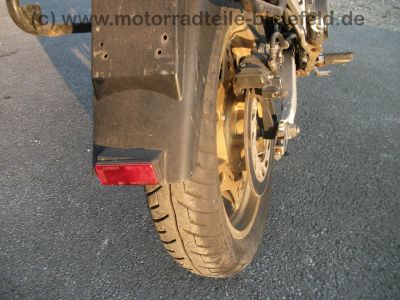Honda_VF_750_F_RC15_HRC_Schuh_Gepaecktraeger_-_wie_VF_500_700_750_F_S_C_RC07_RC09_RC21_PC12_56.jpg