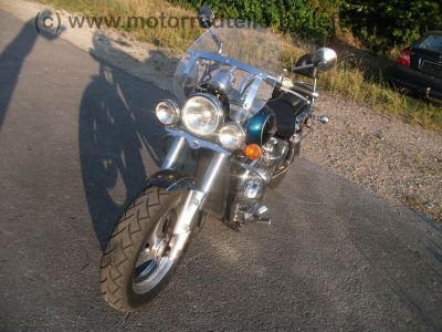 Suzuki_VZ_800_Marauder_Chopper_Cruiser_gruen_1a_gepflegt_Scheibe_Sissy-Bar_Koffer-Traeger_Chrom_Sturzbügel_Zusatz-Scheinwerfer_-_wie_VL_VS_800_1400_1500_Volusia_Intruder_5.jpg