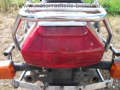 Yamaha_XJ_600_3KN_grau-weiss_49kW_67PS_Original-Verkleidung_hohe_Scheibe_Koffer-Traeger_-_wie_51J_XJ_550_650_700_750_900_45.jpg