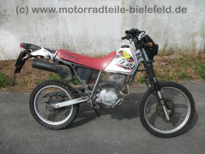 Honda_XLR_125_R_JD16_weiss-rot_Enduro_offen_94_Kmh_-_wie_CLR_125_City-Fly_JD18_XR_125_L_JD19_Einzylinder_50.jpg