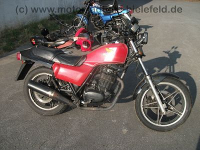 Honda_FT_500_PC07_rot_Einzylinder_single_-_wie_CB_XL_250_500_R_S_PD01_PD02_MC02_47.jpg