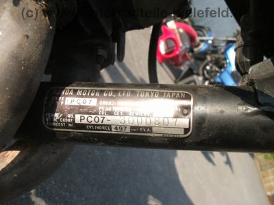 Honda_FT_500_PC07_rot_Einzylinder_single_-_wie_CB_XL_250_500_R_S_PD01_PD02_MC02_79.jpg