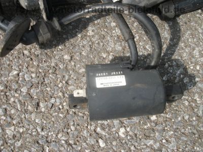 Suzuki_GSF_600_S_Bandit_GN77B_tuerkis_Ersatz-Teile_spare-parts_-_wie_GN77a_GS_GSX_GSF_400_500_600_750_E_F_S_37.jpg