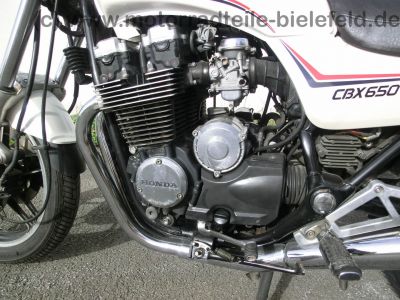 Honda_CBX_650_E_RC13_weiss_orig__Auspuff_HM_ME5_E_-_wie_CBX_550_750_F_F2_PC04_RC17_18.jpg