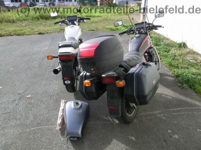 Honda_CBX_650_E_RC13_weiss_orig__Auspuff_HM_ME5_E_-_wie_CBX_550_750_F_F2_PC04_RC17_3.jpg