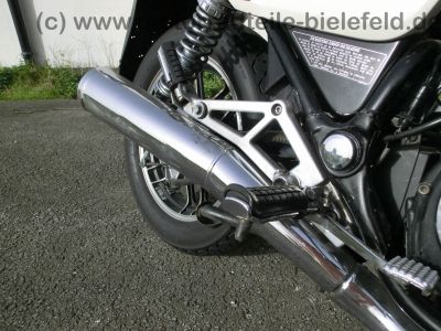 Honda_CBX_650_E_RC13_weiss_orig__Auspuff_HM_ME5_E_-_wie_CBX_550_750_F_F2_PC04_RC17_52.jpg