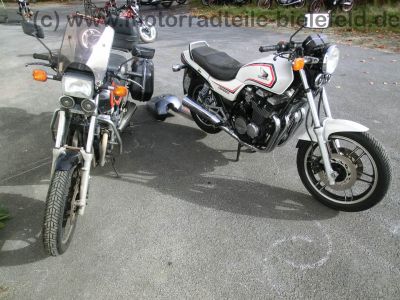 Honda_CBX_650_E_RC13_weiss_orig__Auspuff_HM_ME5_E_-_wie_CBX_550_750_F_F2_PC04_RC17_6.jpg