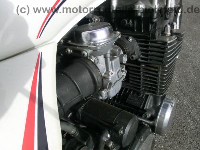 Honda_CBX_650_E_RC13_weiss_orig__Auspuff_HM_ME5_E_-_wie_CBX_550_750_F_F2_PC04_RC17_61.jpg