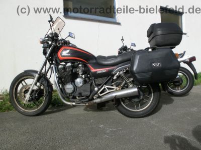Honda_CBX_650_E_RC13_weiss_orig__Auspuff_HM_ME5_E_-_wie_CBX_550_750_F_F2_PC04_RC17_73.jpg