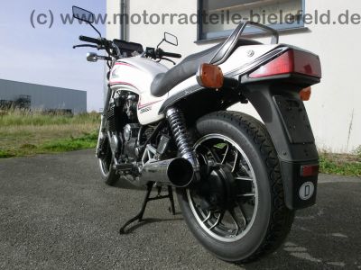 Honda_CBX_650_E_RC13_weiss_orig__Auspuff_HM_ME5_E_-_wie_CBX_550_750_F_F2_PC04_RC17_8.jpg