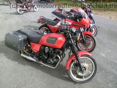Kawasaki_GT_550_rot_2x_Koffer_motad_Auspuff_4in1_Sturzbuegel_KZ_550_GT_Kardan-Tourer_-_wie_KZ_Z_GPZ_400_500_550_750_1100_J_E_UT_GT_5.jpg