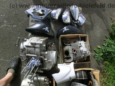 SYM_Husky_125_Chopper_komplett_Airbrush_2__Motor_-_wie_Kymco_Zing_125_Daelim_125_REX_125_Chopper_Cruiser_53.jpg