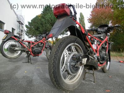 Honda_VF_400_F_NC13_nackt_mit_orig__Auspuff_HM_KE7_K_-_wie_VT_500_E_PC11_VF_500_F_F2_PC12_VF_750_F_RC15_43.jpg