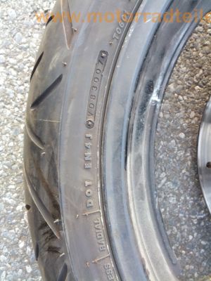 Suzuki_GSX-R_1100__GU74C_Ersatz-Teile_spare_parts_Verkleidung_Raeder_-_wie_GSX_750_R_GR75A_73.jpg