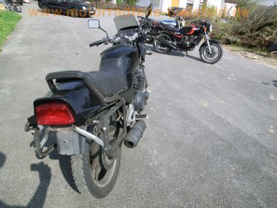 Suzuki_GSX_550_ES_GN71D_schwarz_Koffer-System_Gepaecktraeger_-_wie_GSX_400_750_1100_S_ES_EF__53.jpg