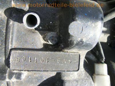 Yamaha_XJ_550_4V8_weiss_Ersatz-Teile_Motor_Heck-Buegel_-_wie_XJ_400_600_650_750_11.jpg