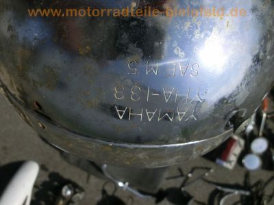 Yamaha_XJ_550_4V8_weiss_Ersatz-Teile_Motor_Heck-Buegel_-_wie_XJ_400_600_650_750_50.jpg