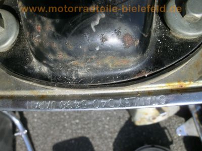 Yamaha_XJ_550_4V8_weiss_Ersatz-Teile_Motor_Heck-Buegel_-_wie_XJ_400_600_650_750_63.jpg