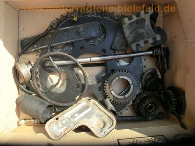 Suzuki_GS_550_E_neon-gelb_Ersatz-Teile_spares_spare_parts_-_wie_GS_400_500_750_850_1000_E_103.jpg