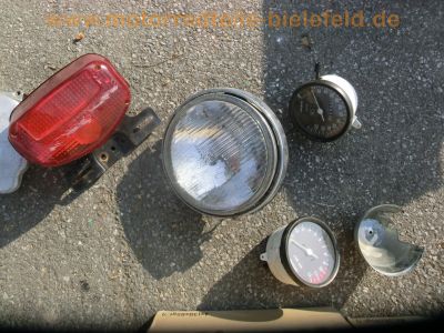 Suzuki_GS_550_E_neon-gelb_Ersatz-Teile_spares_spare_parts_-_wie_GS_400_500_750_850_1000_E_151.jpg