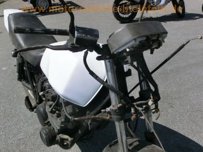 Kawasaki_KZ_750_R_weiss_ES-Verkleidung_GP_750_Z_mit_Z1-R_Z_1000_R_Maske_-_wie_Z_KZ_500_550_650_750_900_1000_39.jpg