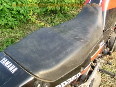 Yamaha_RD_350_YPVS_1WX_schwarz-rot_original_-_wie_RD_125_250_LC_4L1_4L0_31K_1WW_20.jpg