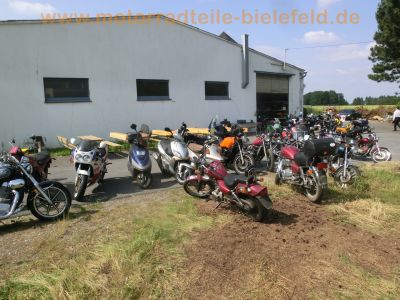 Yamaha_RD_350_YPVS_1WX_schwarz-rot_original_-_wie_RD_125_250_LC_4L1_4L0_31K_1WW_4.jpg