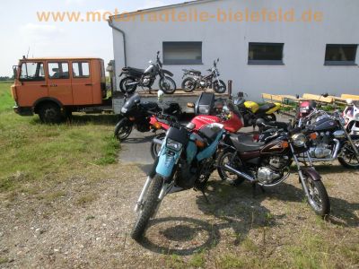 Yamaha_RD_350_YPVS_1WX_schwarz-rot_original_-_wie_RD_125_250_LC_4L1_4L0_31K_1WW_5.jpg